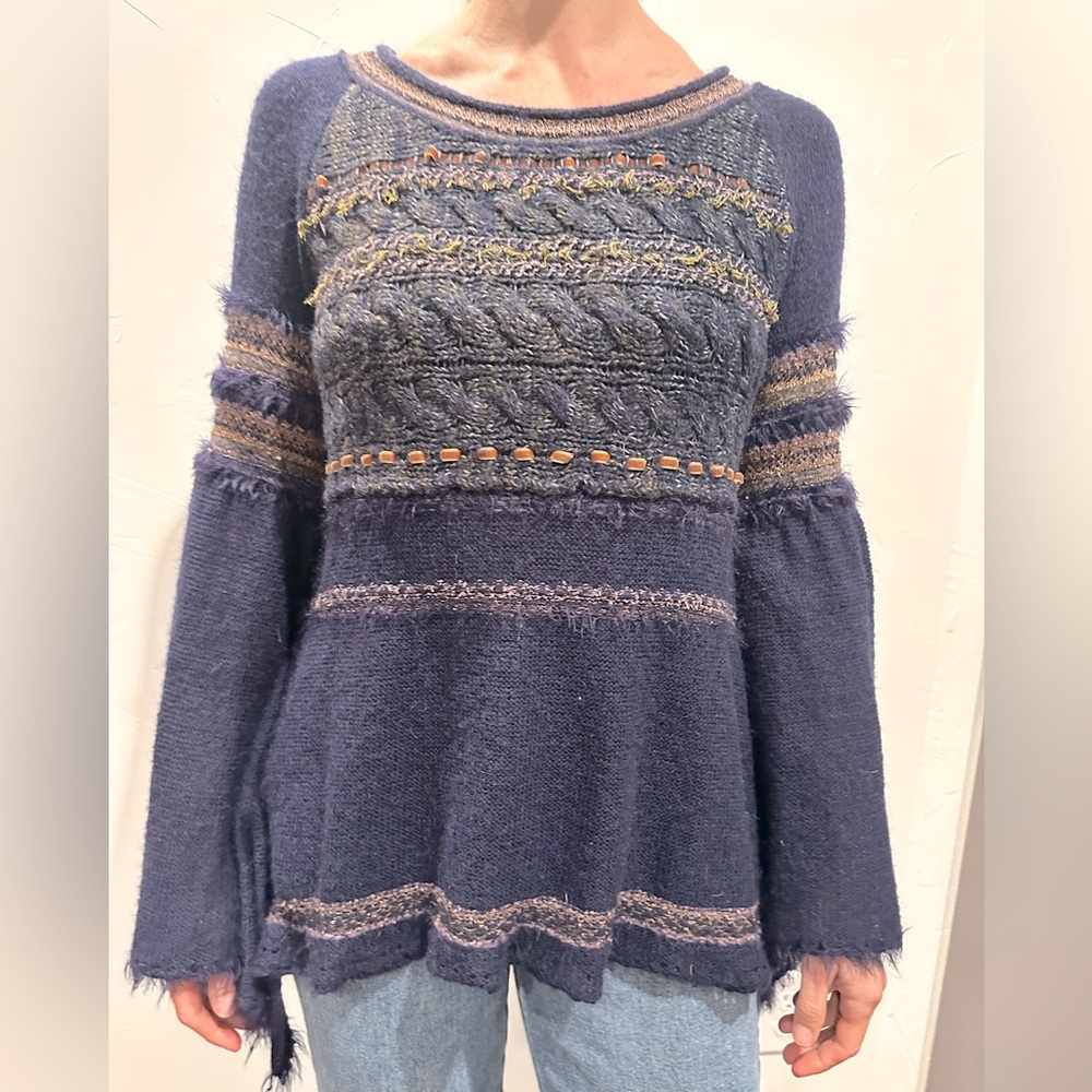 Free People Navy and Gold Sweater -Small